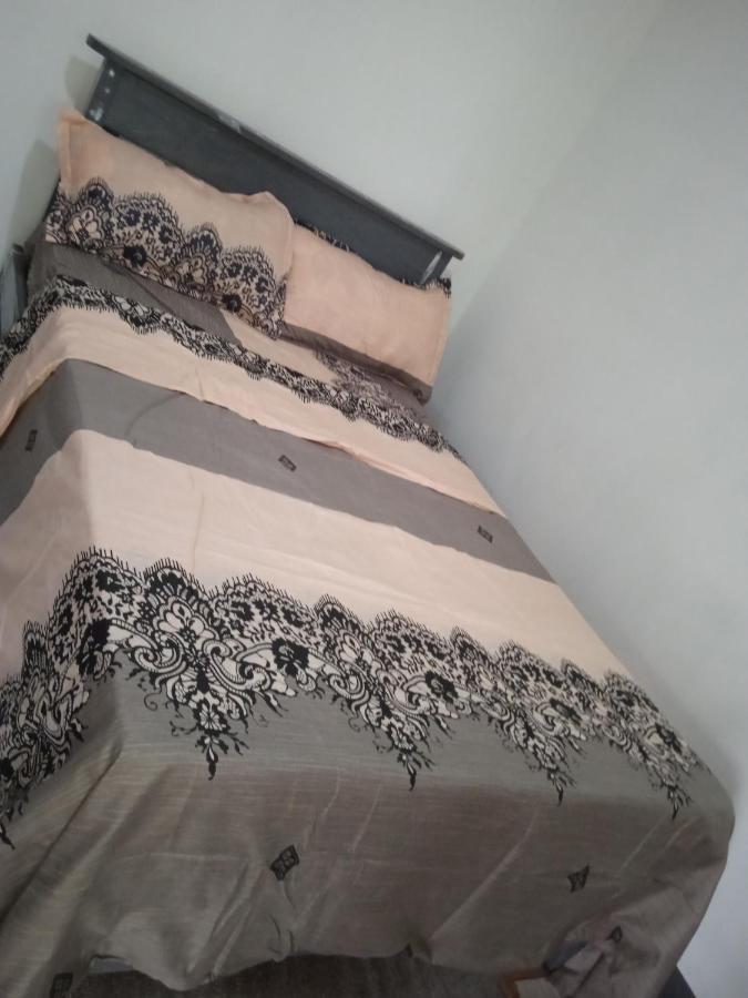 Sarah'S Garden Bnb & Spa Bed & Breakfast Clarin  Exterior foto