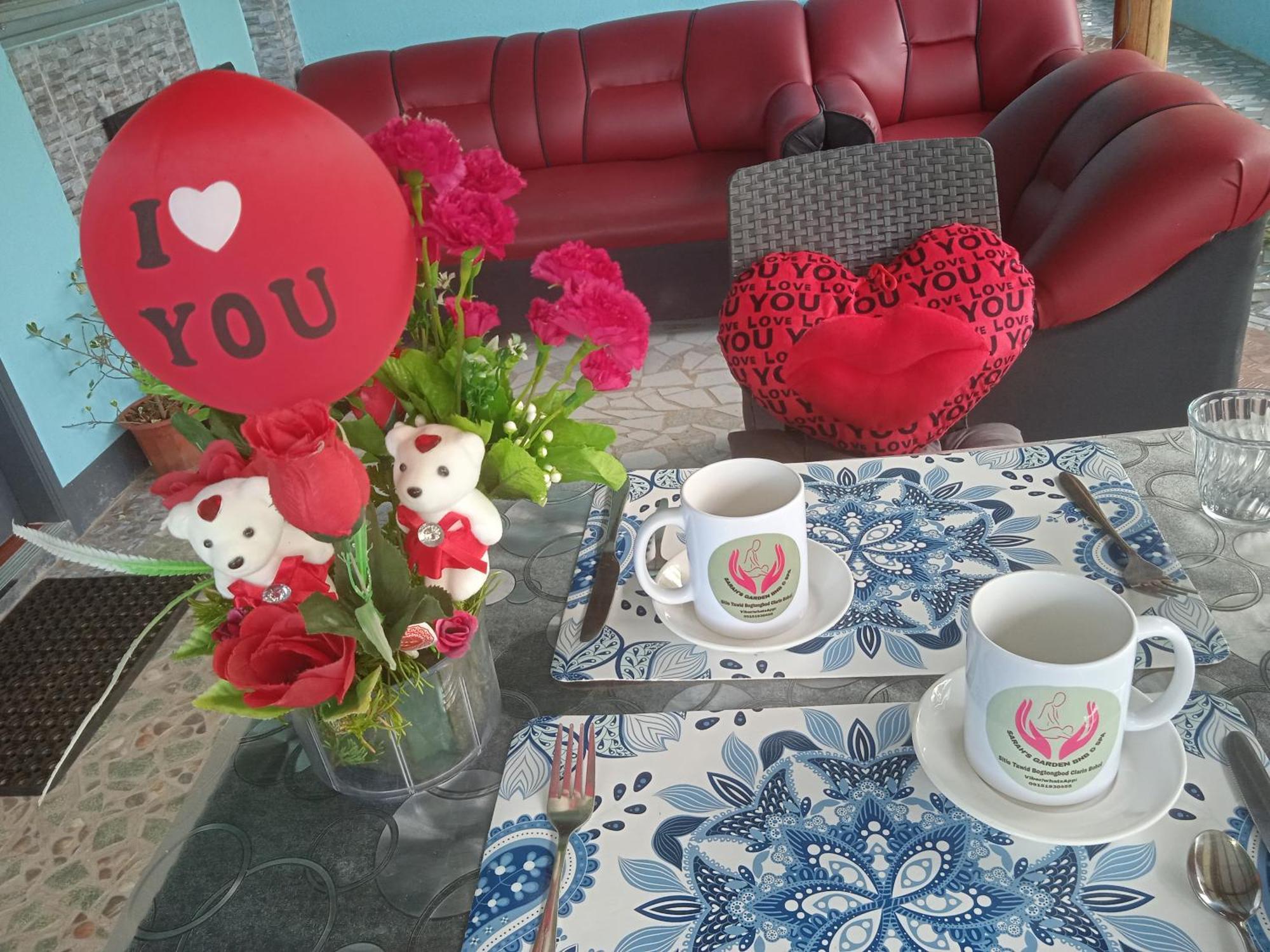 Sarah'S Garden Bnb & Spa Bed & Breakfast Clarin  Exterior foto