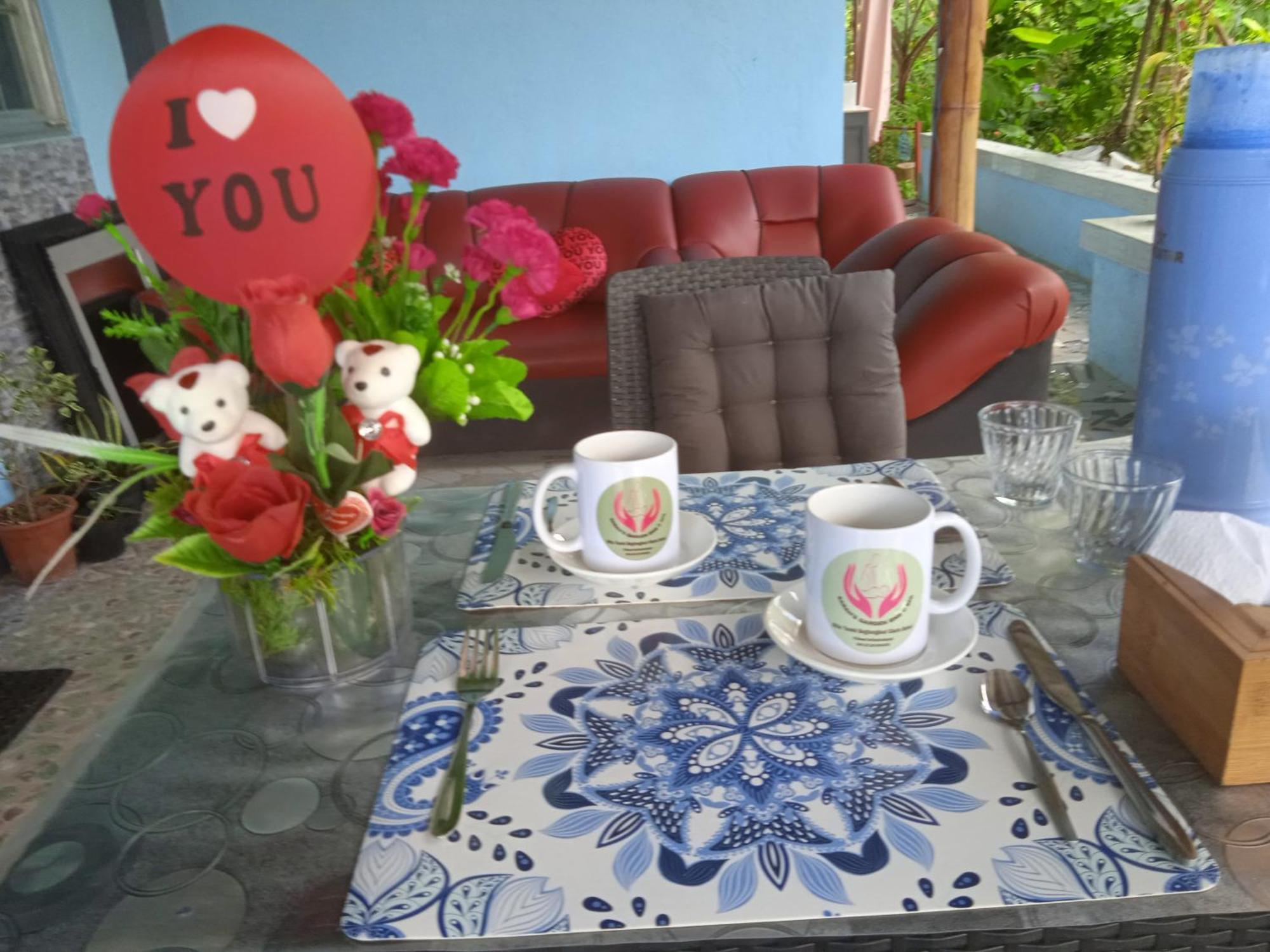Sarah'S Garden Bnb & Spa Bed & Breakfast Clarin  Exterior foto