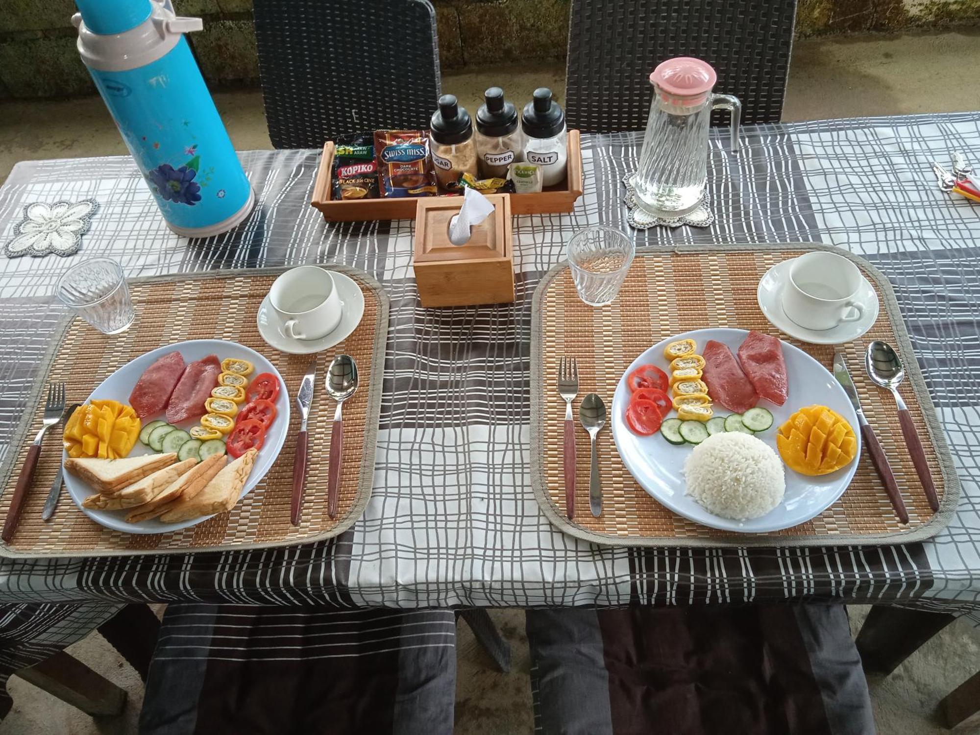Sarah'S Garden Bnb & Spa Bed & Breakfast Clarin  Exterior foto