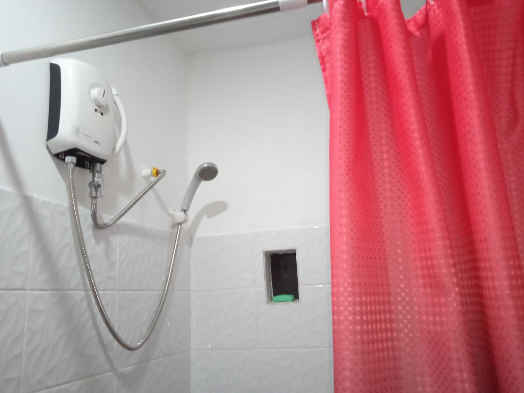 Sarah'S Garden Bnb & Spa Bed & Breakfast Clarin  Exterior foto